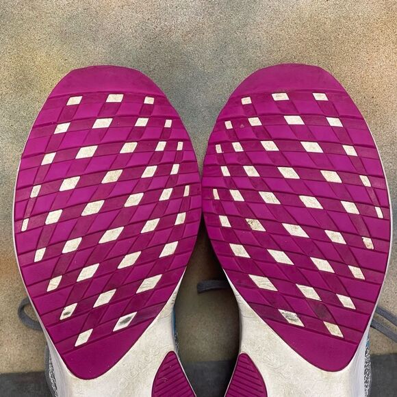 New Balance VENTR WVTRSG1 Gray Women's Running Shoes Size 9.5B - Picture 15 of 16